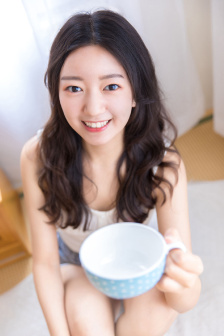 情侣用两个杯子